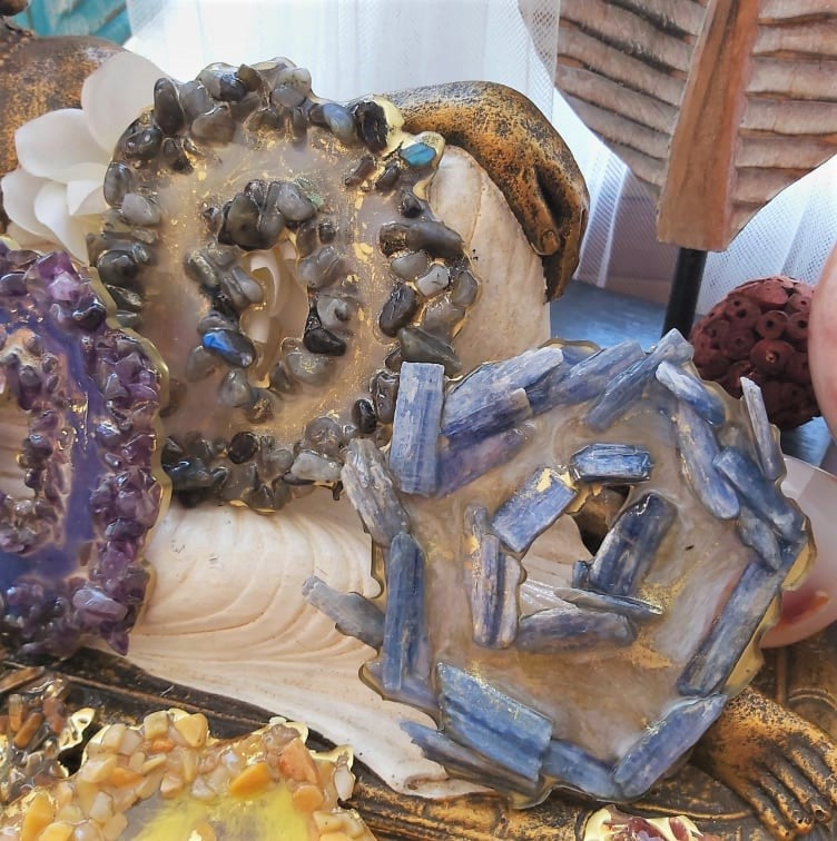 Handmade 7-Pack Chakra Crystal Resin Geode Set (GEO15)