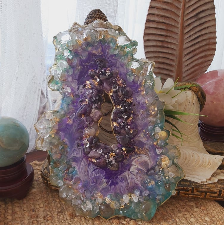 Amethyst & Clear Quartz Gemstone & Resin Geode Decor (GEO2)