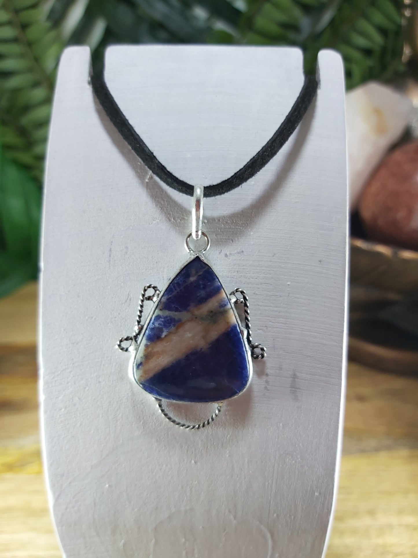 Sodalite Spiritual Insight Pendant (JPSO12)
