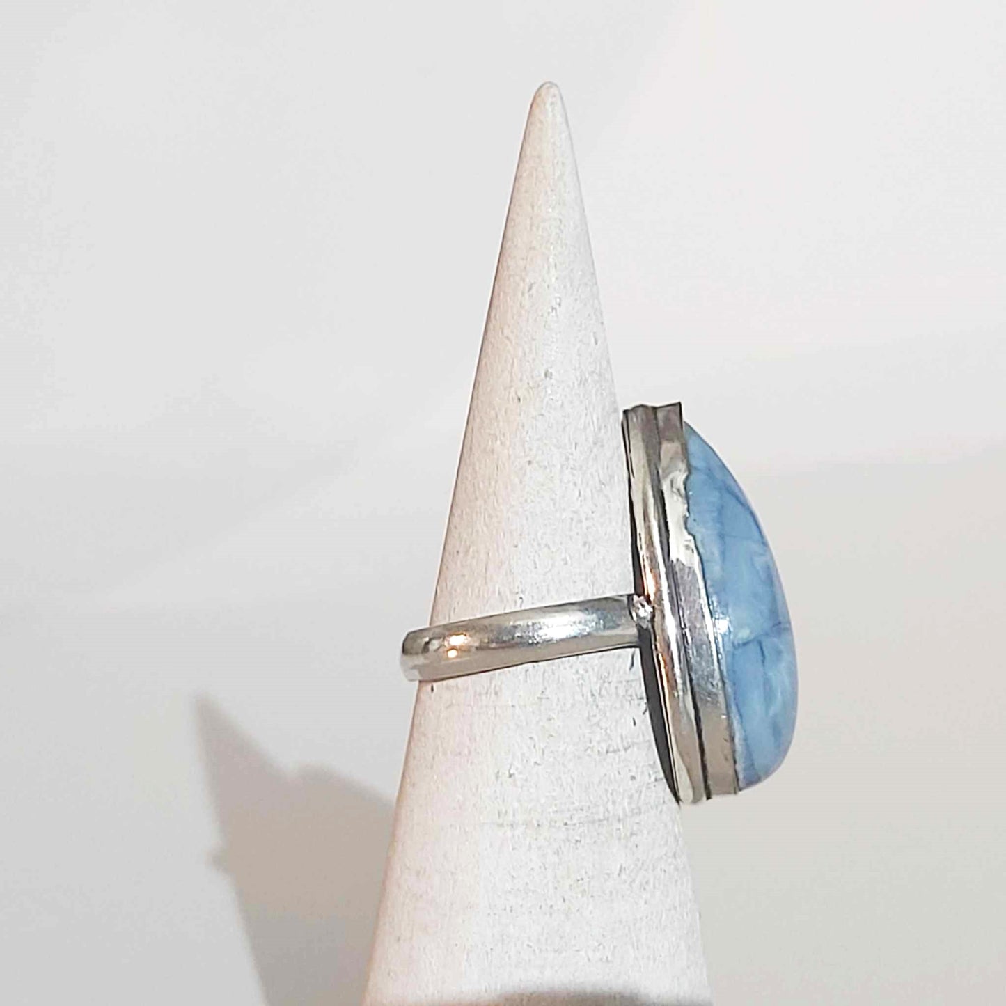 Owyhee Blue Opal Angelic Gemstone Ring US 8 or UK P (E1750)