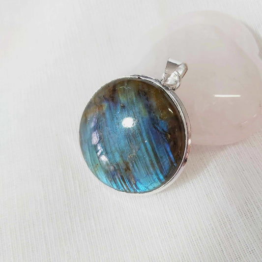 Labradorite Gemstone Crystal Psychic Protection Pendant  (E1792)