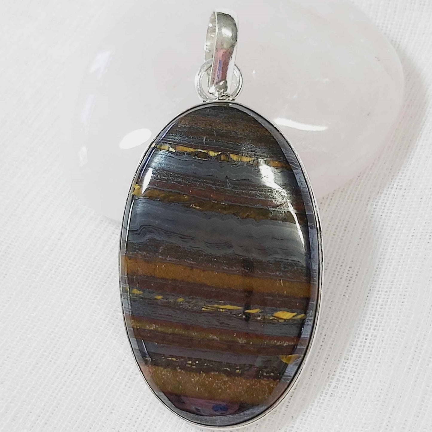 Tiger Eye Gemstone Crystal Pendant (E763)