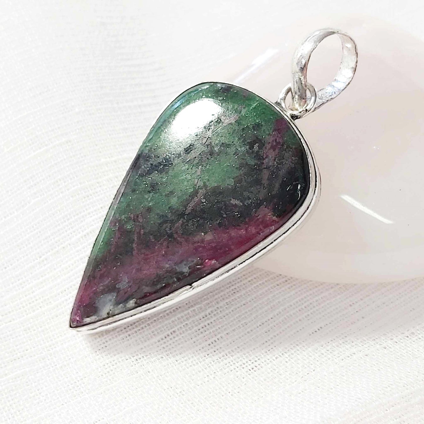 Ruby Zoisite Healing Gemstone Crystal Pendant (E816)