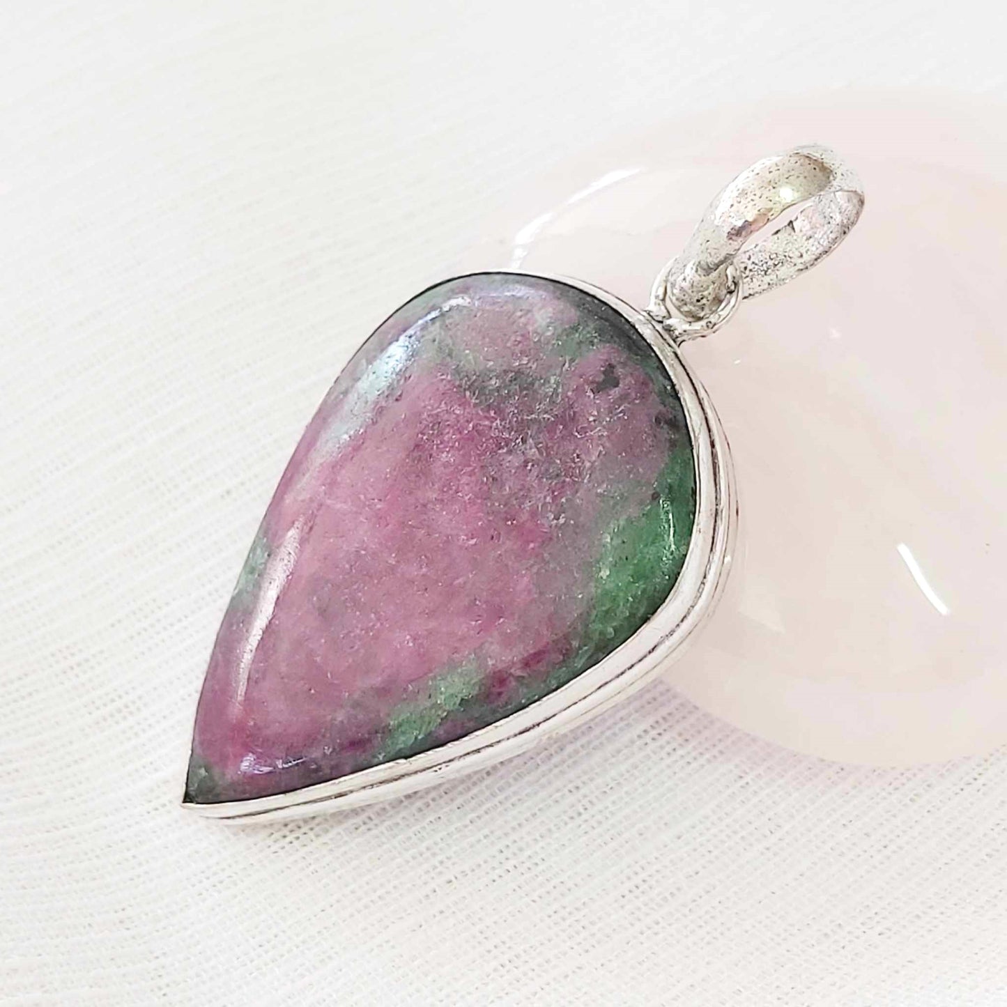 Ruby Zoisite Healing Gemstone Crystal Pendant (E818)