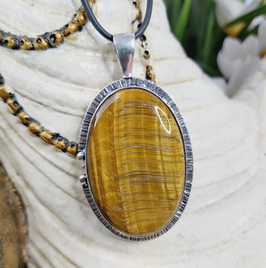 Tiger Eye Gemstone Pendant Necklace (E1616)