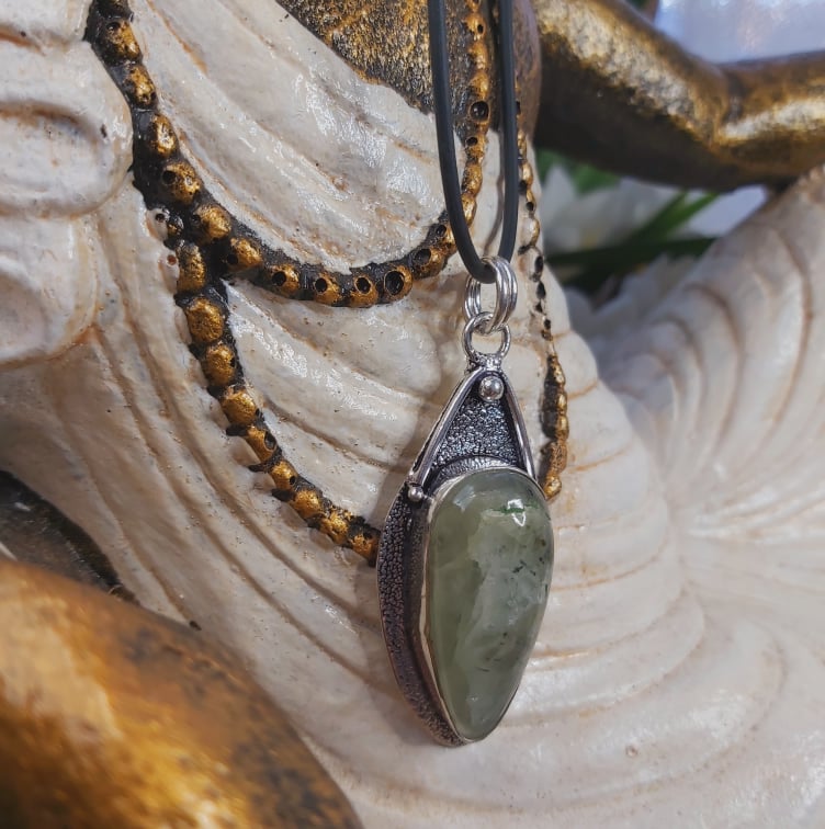 Prehnite Heart Chakra Gemstone Pendant (E1685)