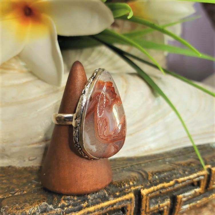 Agate Physical Wellbeing Gemstone Ring US 7.5 (E1697)