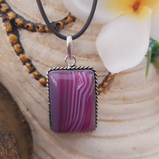 Agate Grounding & Protection Gemstone Pendant (E1902)