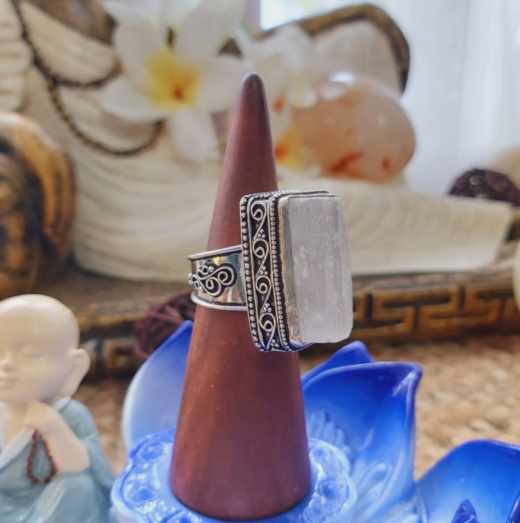 Selenite Third Eye Ring  Size US 8.5 (E2034)