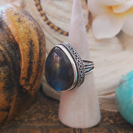 Labradorite Inner Spirit Gemstone Ring US 9 (E2150)