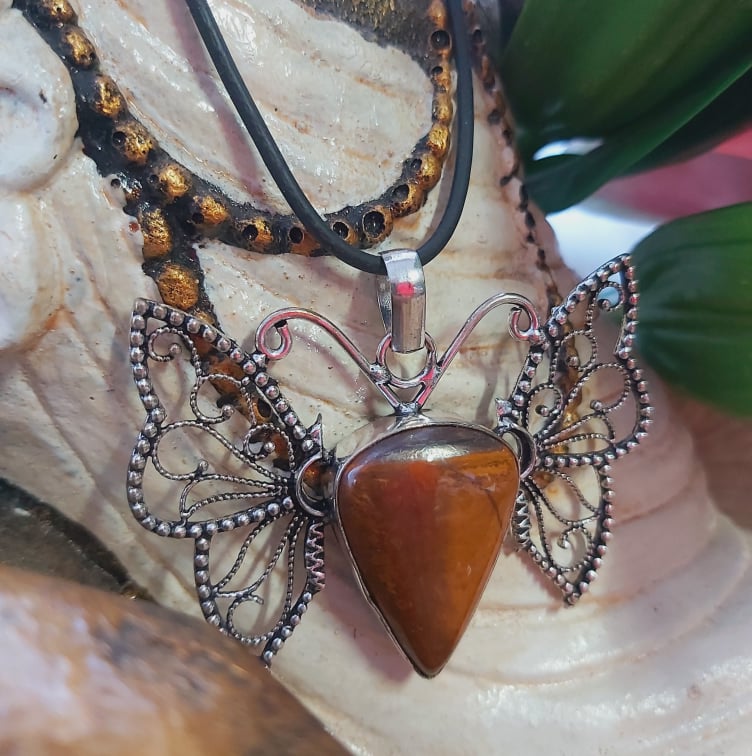 Tiger Eye Gemstone Pendant Necklace (E2130)