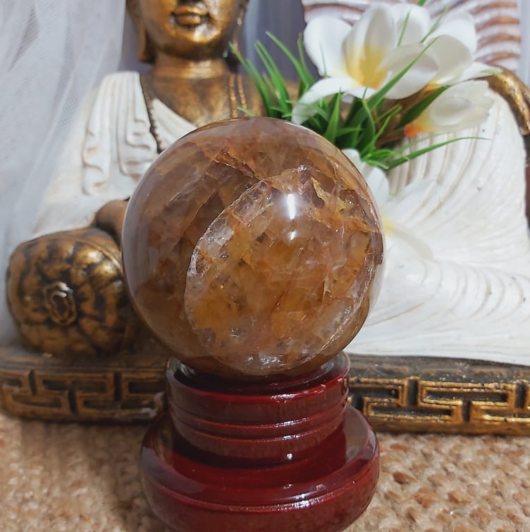 Golden Healer Quartz Sphere 994 gms (GEM237)