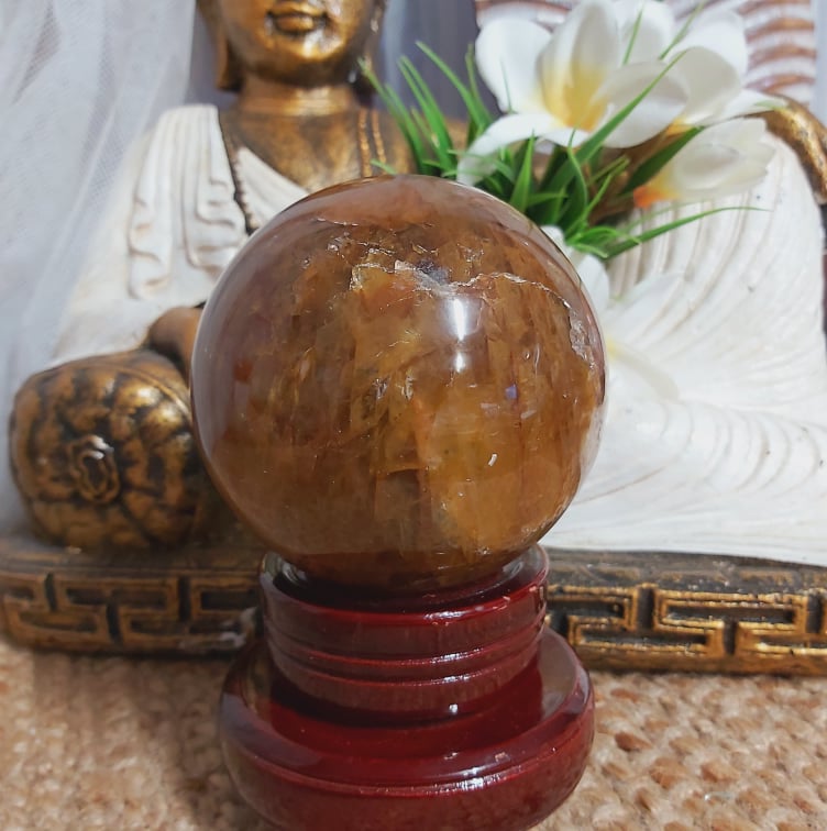 Golden Healer Quartz Sphere 994 gms (GEM237)