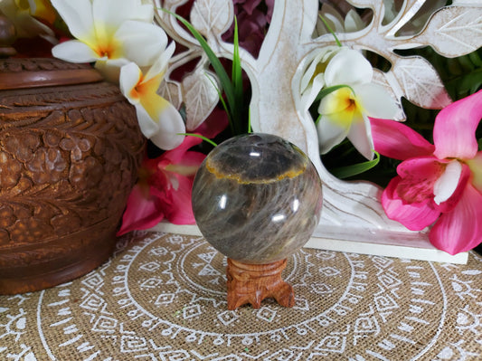 Black Moonstone Spiritual Wisdom Crystal 435 gms (GEM44)